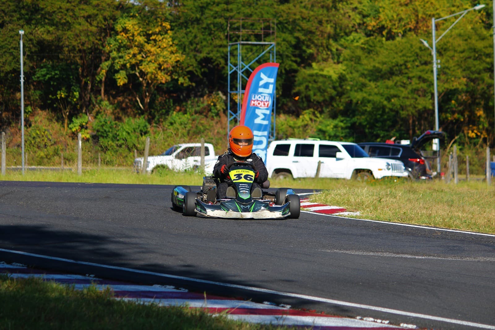 Roberto Mendoza en acción — foto 2 de 5